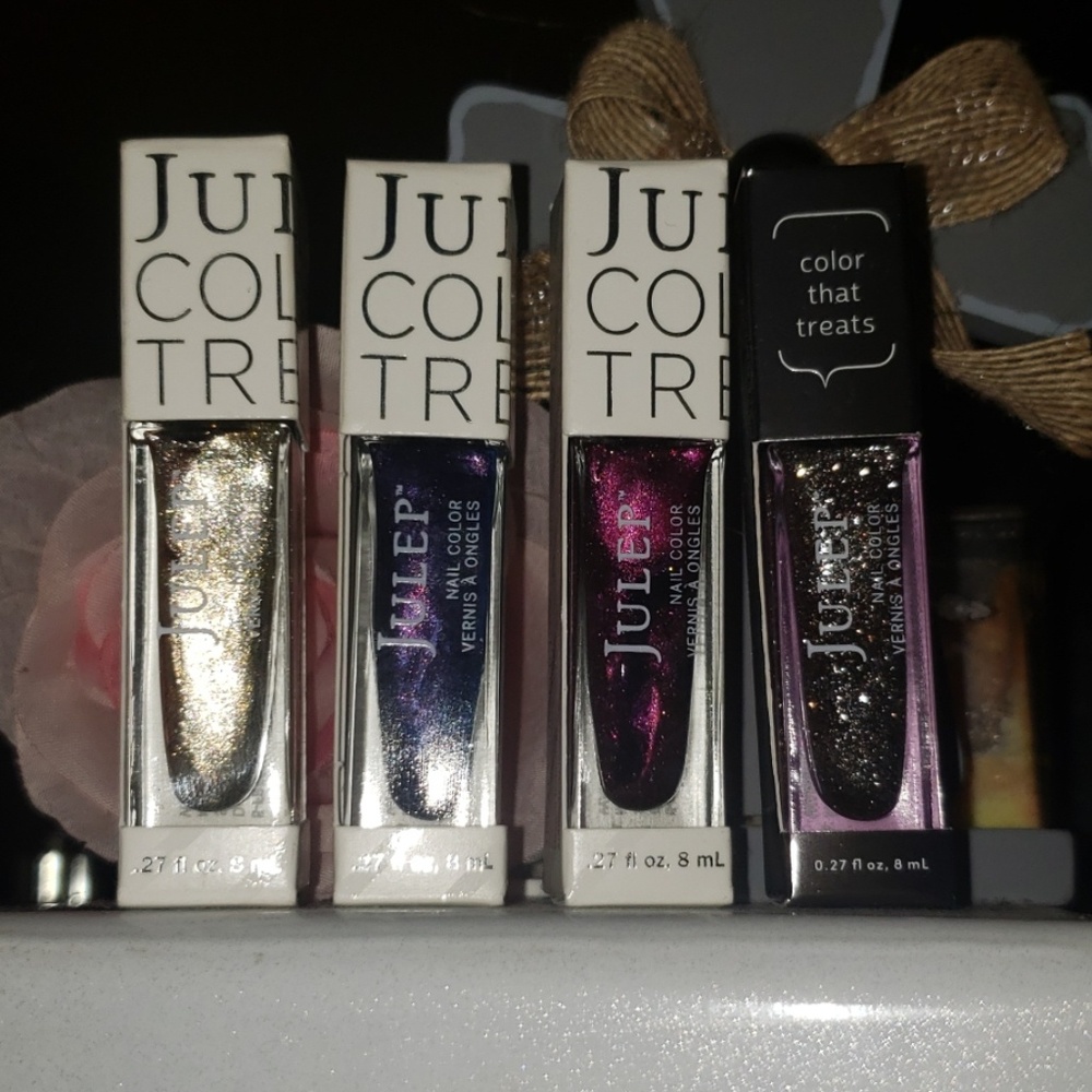 Holiday Bundle Nail Color - Picture 4 of 5